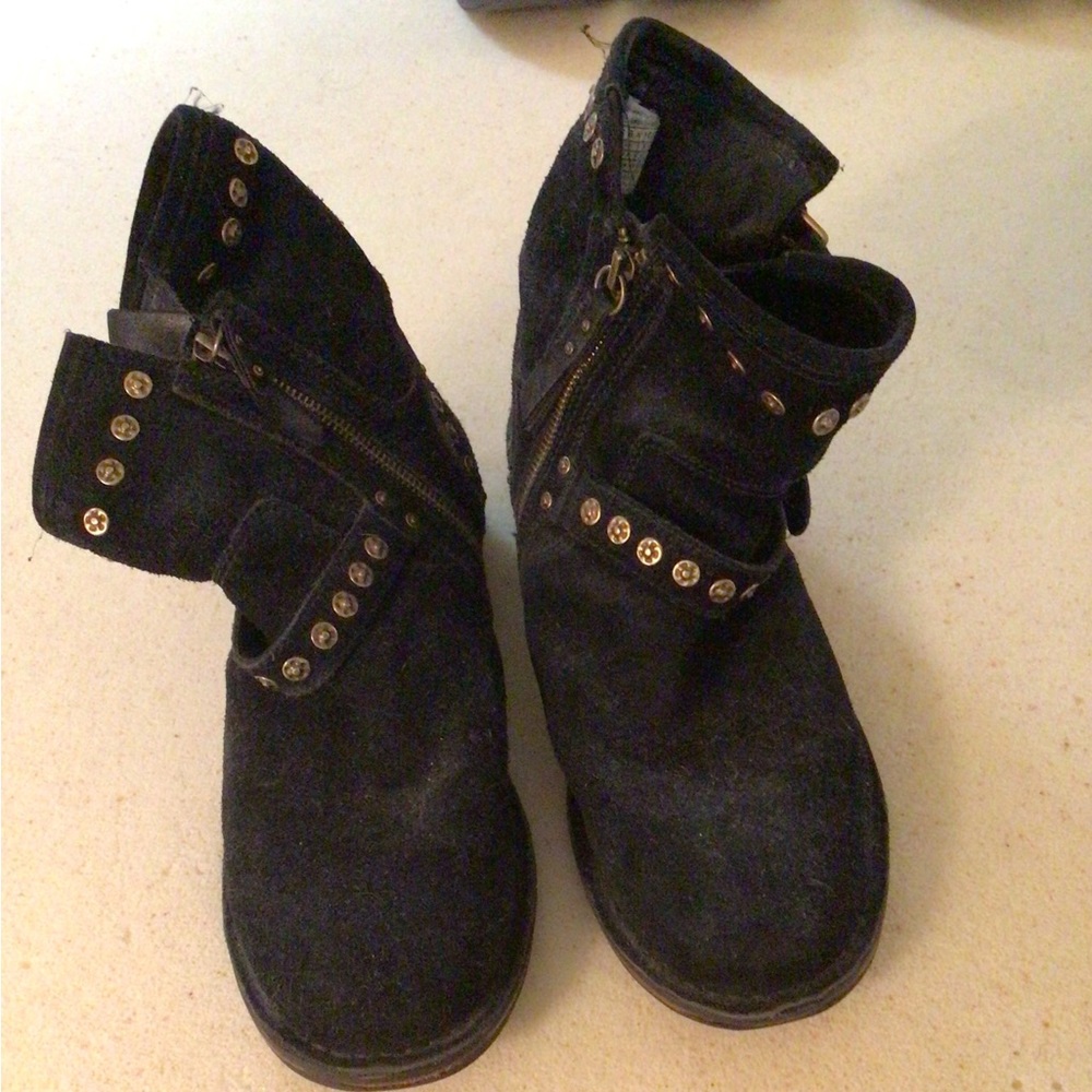 UGG Fabrizia Studs Motorcycle Suede Boots Women’s Size 10.